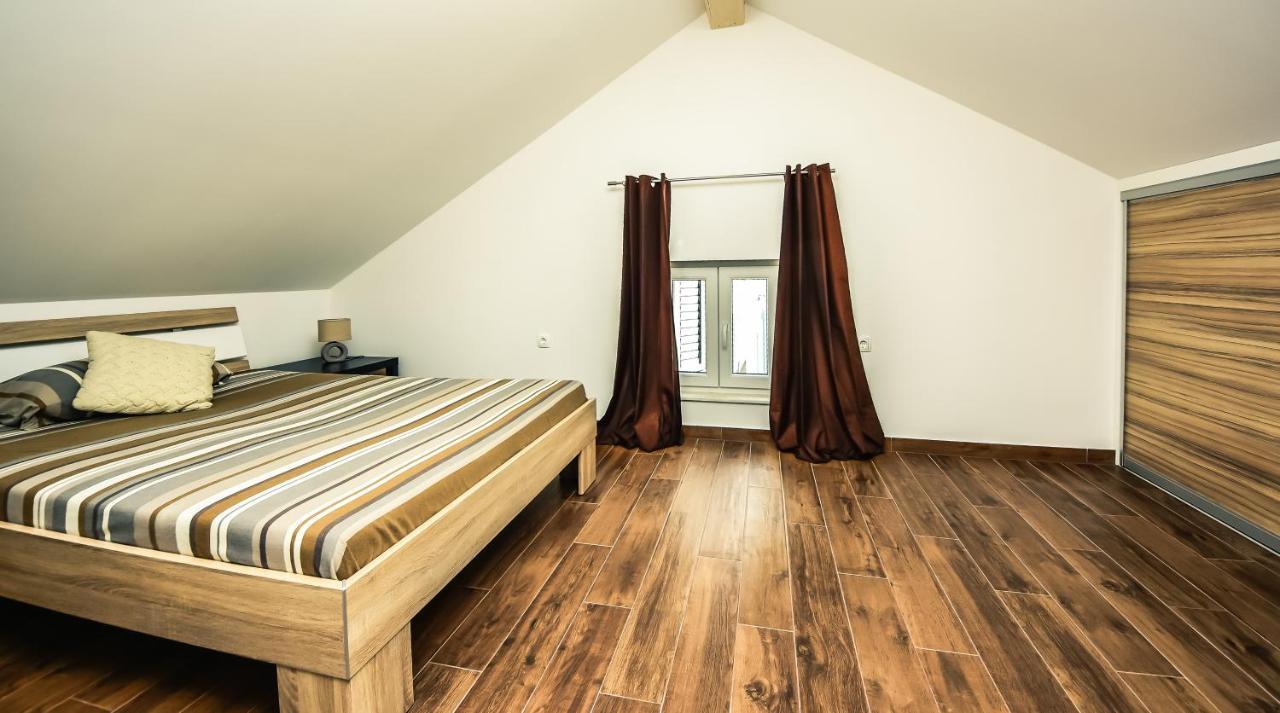 Villa Tara Zadar Bagian luar foto